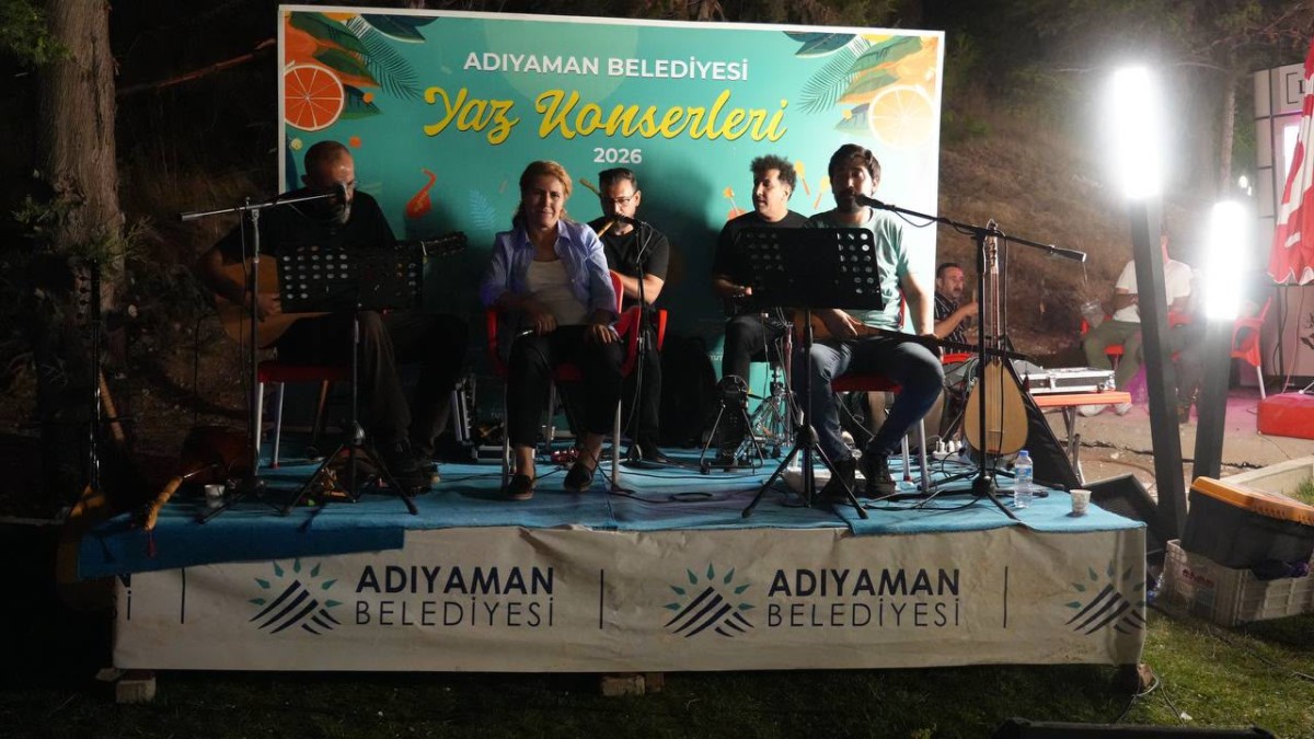 Adıyaman Belediyesinden “Türkü Gecesi” Yaz Konserleri Bu Defa Türkü Dostlarını Buluşturdu
