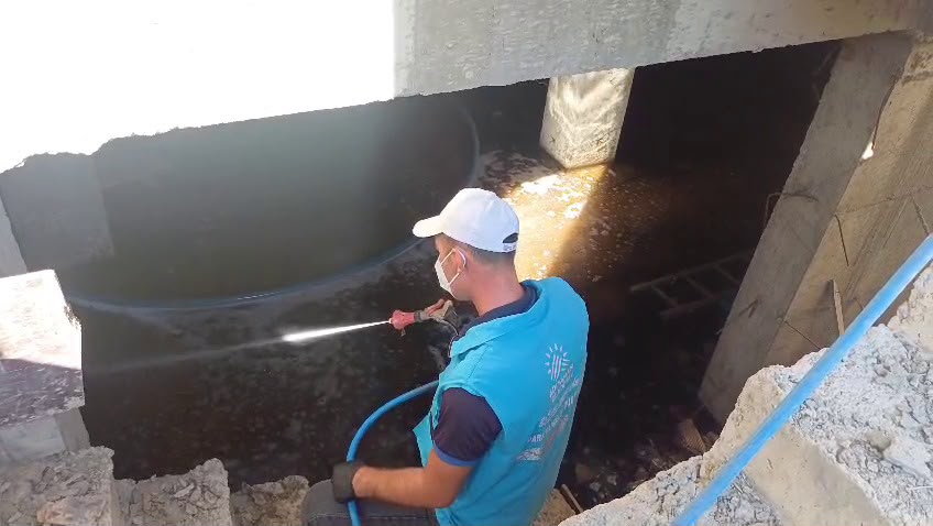 Adıyaman Belediyesi’nden Karasinek ve Haşereye Karşı Mücadele Kent Genelinde Üç Ayrı Ekip İlaçlama Çalışmalarını Sürdürüyor