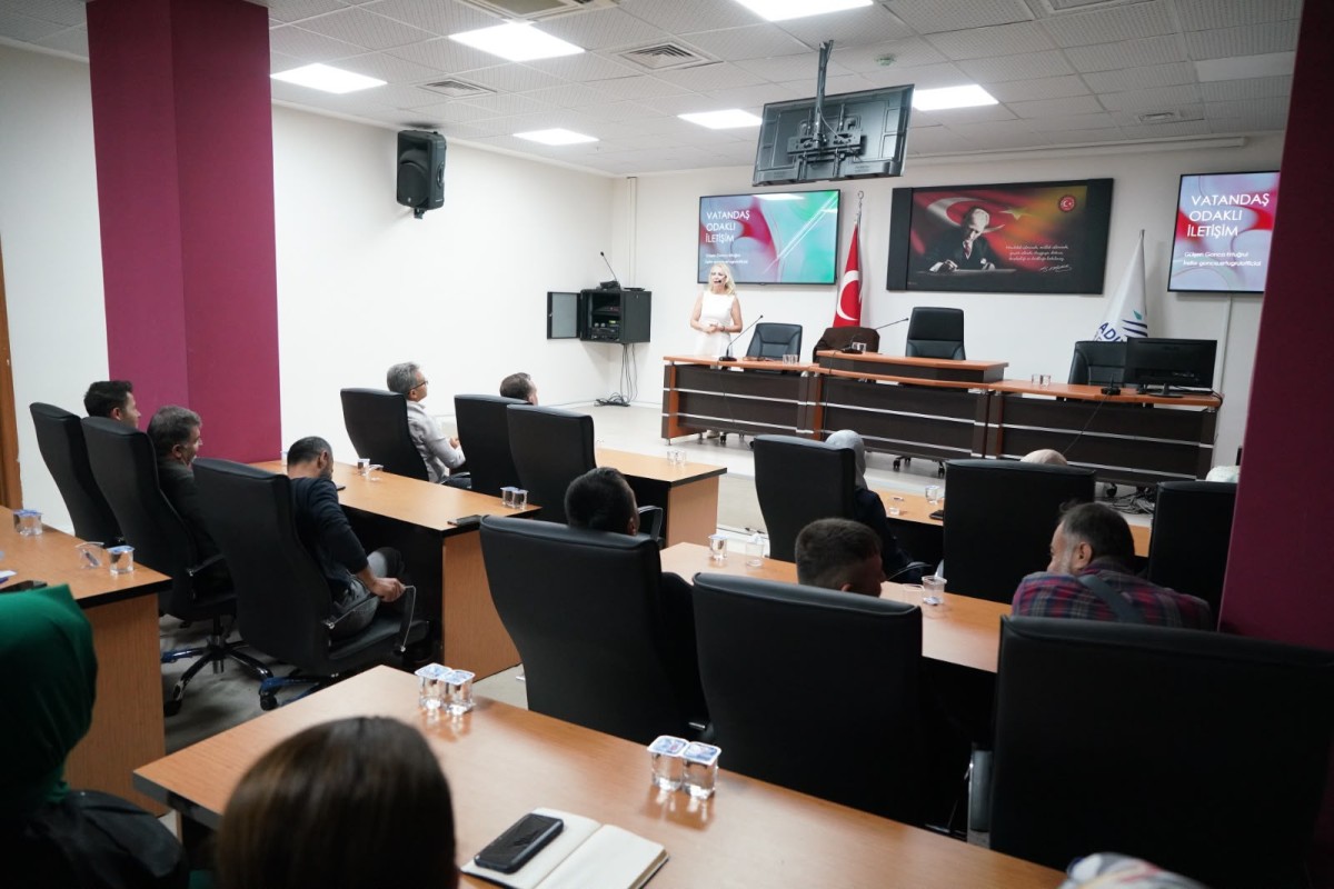 Adıyaman Belediyesi Personeline İletişim ve İş Etiği Eğitimi