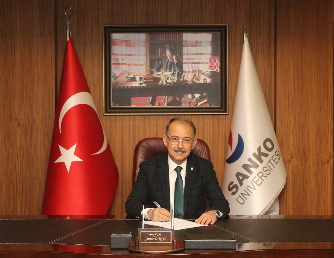 SANKO Üniversitesi Rektörü Prof. Dr. Güner Dağlı'nın Babalar Günü Mesaj