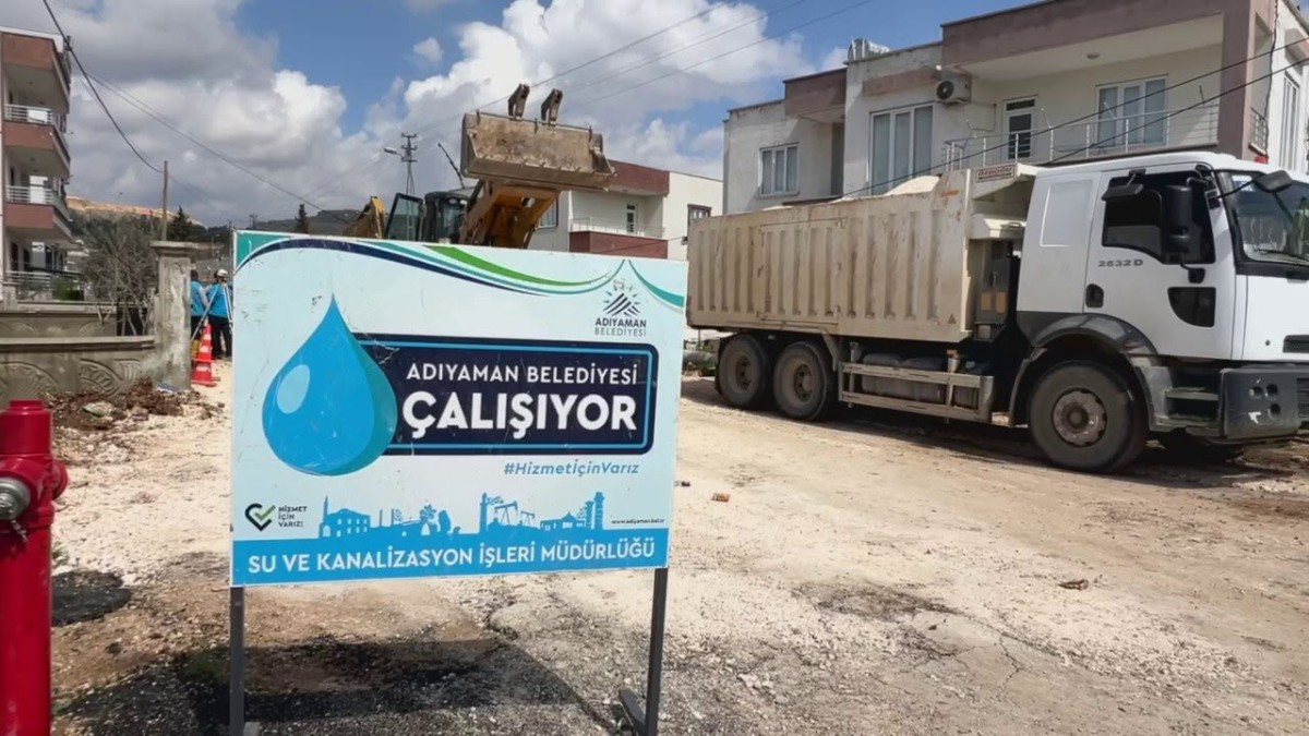 Adıyaman Belediyesi Altyapıda Hız Kesmiyor 6 Ayda 68 Bin Metreyi Aşan Altyapı Hattı Tamamlandı