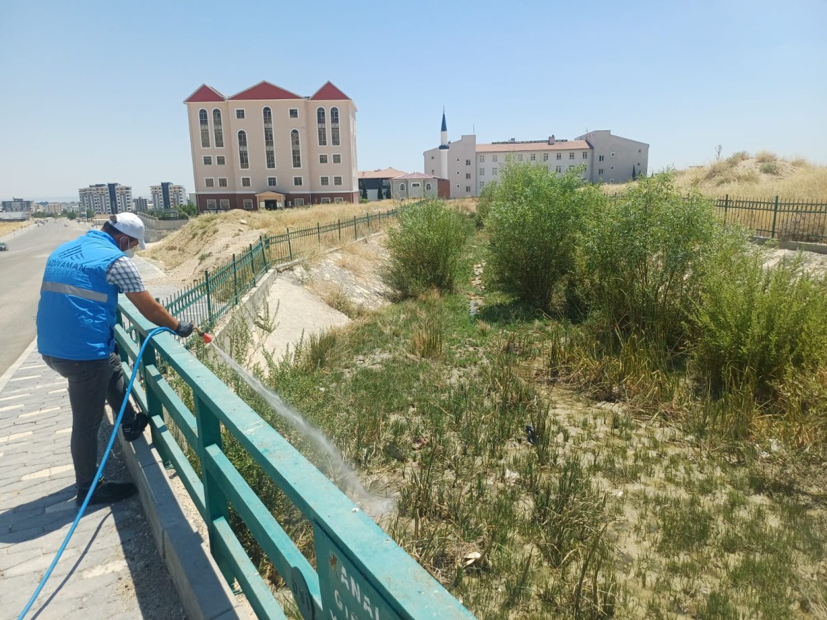 Adıyaman Belediyesi'nden Haşereyle Mücadelede