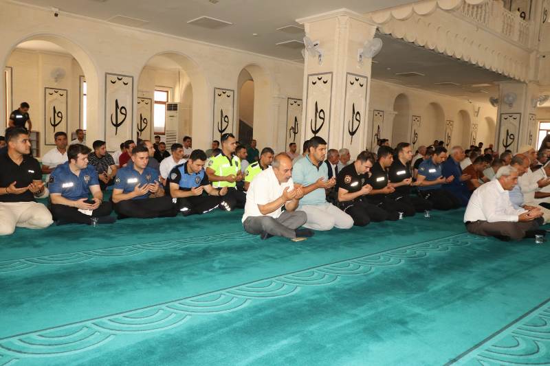 Ceylanpınar'da Şehit Polisler İçin Mevlid-i Şerif Programı Düzenlendi