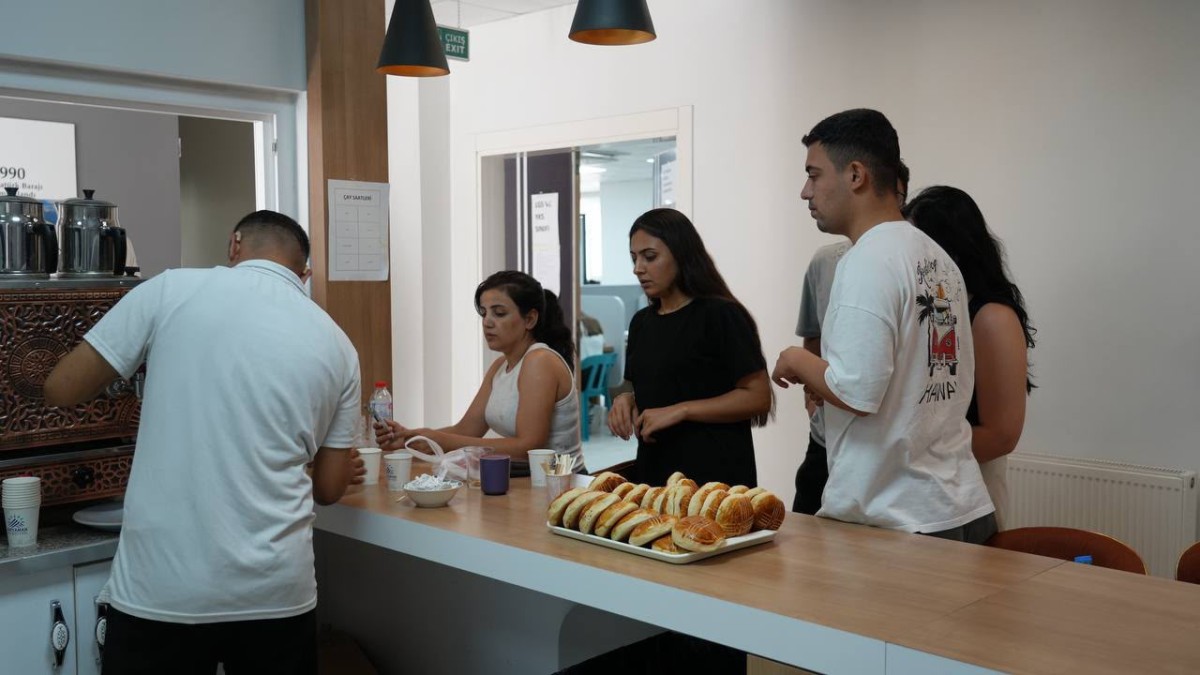 Adıyaman Belediyesi Etüt Merkezleri ve Okuma Salonlarında Motivasyon İkramı 